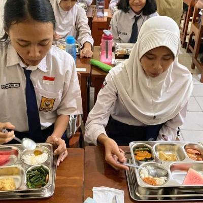 Batam Salurkan MBG Pakai Totebag Selama Ramadhan, 13 Sekolah Terima Manfaatnya