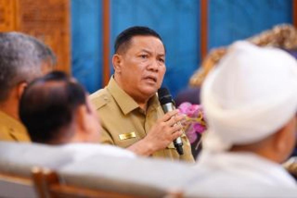 Modus Undangan Pernikahan, WhatsApp Plt Gubernur Riau Dibajak Penipu