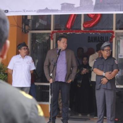 Anggota Bawaslu RI Herwyn J H Malonda Kunjungi Bawaslu Pekanbaru, Tekankan Pentingnya Pengawasan Pemilihan 2024