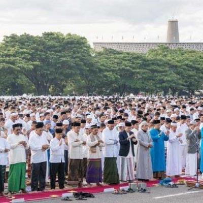 Pemkab Pelalawan Gelar Shalat Idul Fitri 1446 H di Lapangan Mini Soccer Pangkalan Kerinci