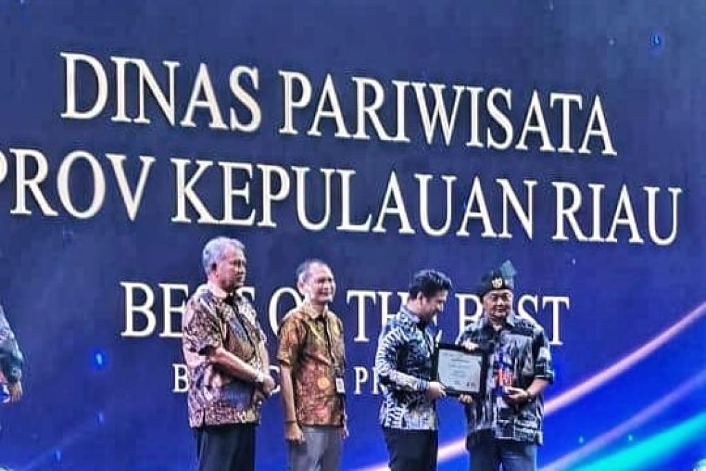 Dinas Pariwisata Kepri Raih Best of The Best Branding Promotion di Ajang Jatim Fest 2025