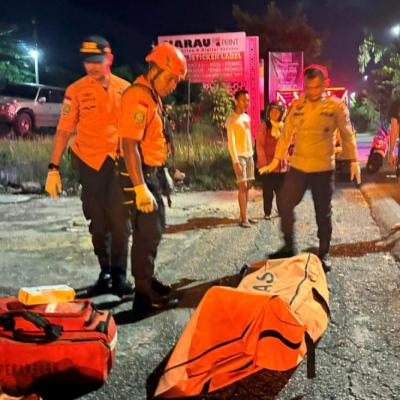 Basarnas Lakukan Evakuasi Pekerja Neon Box Yang Tewas