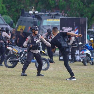 Atraksi Heroik Tim RAGA Saat HUT Bhayangkara ke-79 Disambut Antusias Hadirin