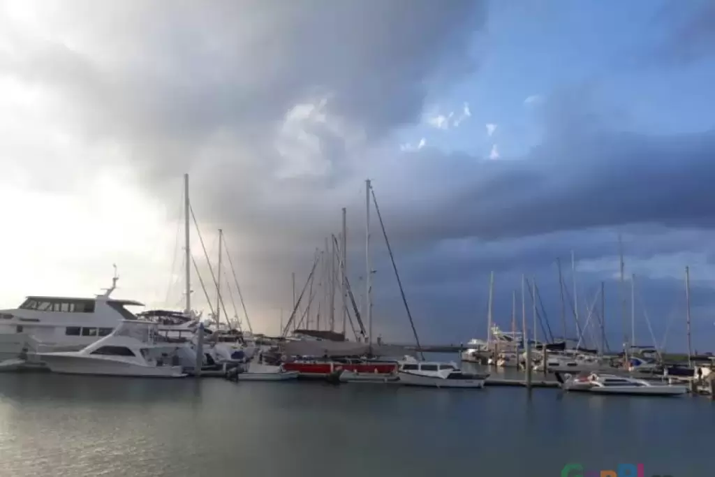 Cuaca Kepri Hari Ini Dipengaruhi TC Pabuk, Waspadai Gelombang Tinggi