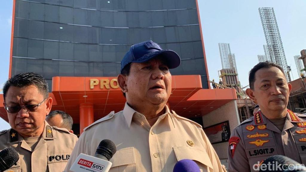 Presiden Prabowo Minta Polisi yang Terluka Naik Pangkat, Pemerintah Bentuk Tim Reformasi