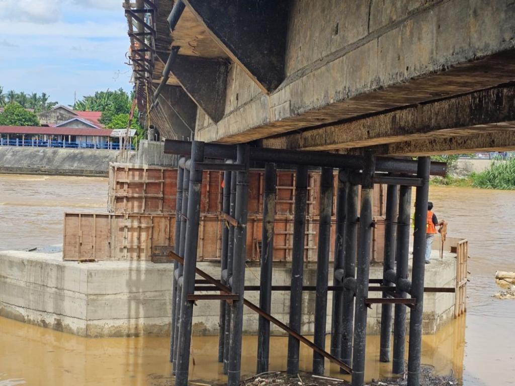 Jembatan Sungai Rokan di Rohul Ditutup Sementara Untuk Perbaikan, Warga Diminta Cari Jalur Alternatif