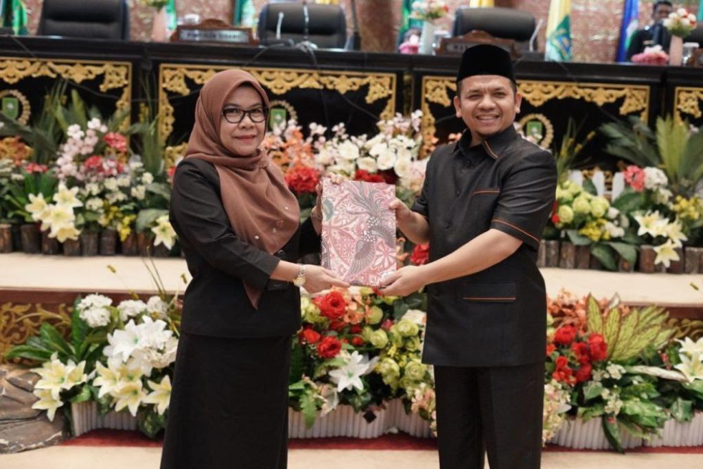 Pemprov Riau Terima Laporan Reses DPRD Riau, Jadi Acuan Pembangunan Daerah