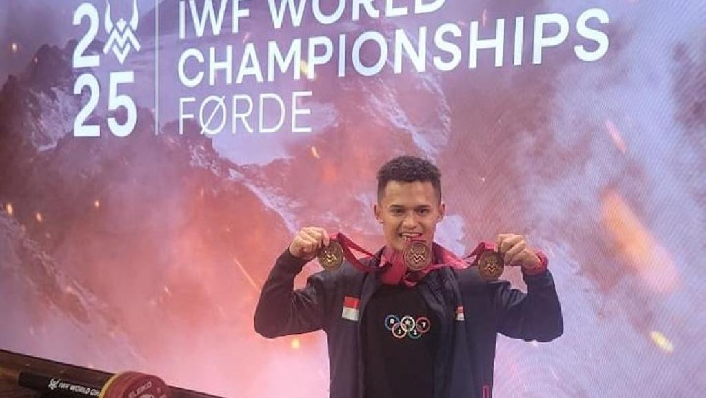 Rizki Juniansyah Pecahkan Rekor Dunia dan Raih Dua Emas di Kejuaraan Dunia Angkat Besi