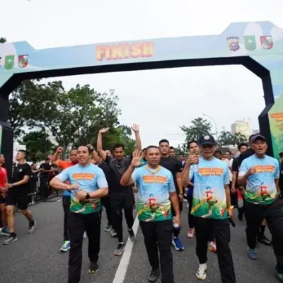 Dukung Pencegahan, Gubernur Riau Apresiasi Ribuan Peserta Fun Run Karhutla 2025