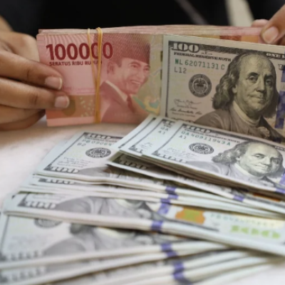 Rupiah Dibuka Melemah ke Posisi Rp16.245 per Dolar AS pada Perdagangan Hari Ini