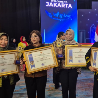Inspektur Kota Batam Raih Penghargaan Nasional dari Kemendagri