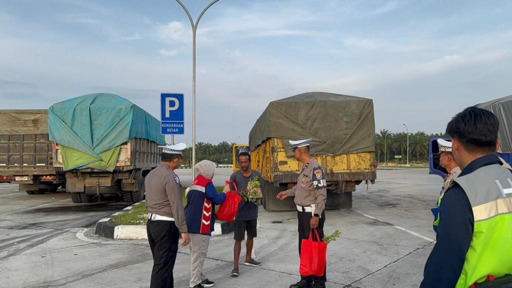 Ditlantas Polda Riau Gelar Sosialisasi Mudik Aman di Tol Pekanbaru–Dumai