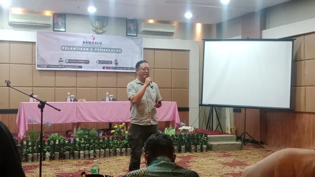 1.389 Pengawas TPS Dilantik Bawaslu Pekanbaru untuk Pilkada 2024