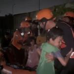 Rumah Terendam Banjir, Enam Warga Pekanbaru Dievakuasi Tim Basarnas