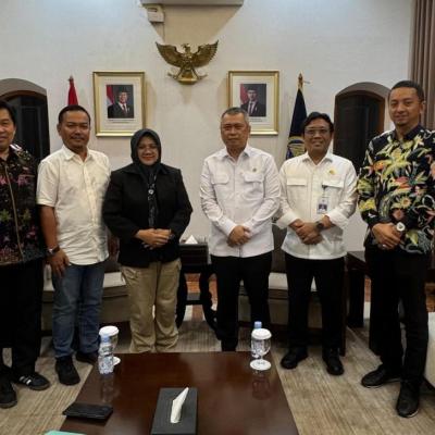 Temui Menhub, Bupati Siak Minta Kesempatan Kedua Kelola Pelabuhan KITB