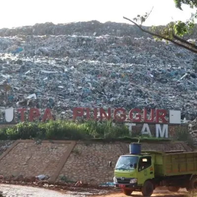 Antrean Truk Sampah Capai 7 km di TPA Telaga Punggur, Dinas Lingkungan Hidup Kota Batam (Batam) Buka Jalan Baru Redakan Macet