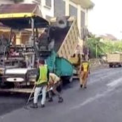 Sudah Banyak Berlubang, Jalan Setia Maharaja Pekanbaru Di- "Overlay"