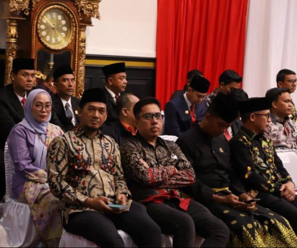 Bawaslu Pekanbaru Hadiri Pelantikan Anggota DPRD Kota Pekanbaru 2024-2029
