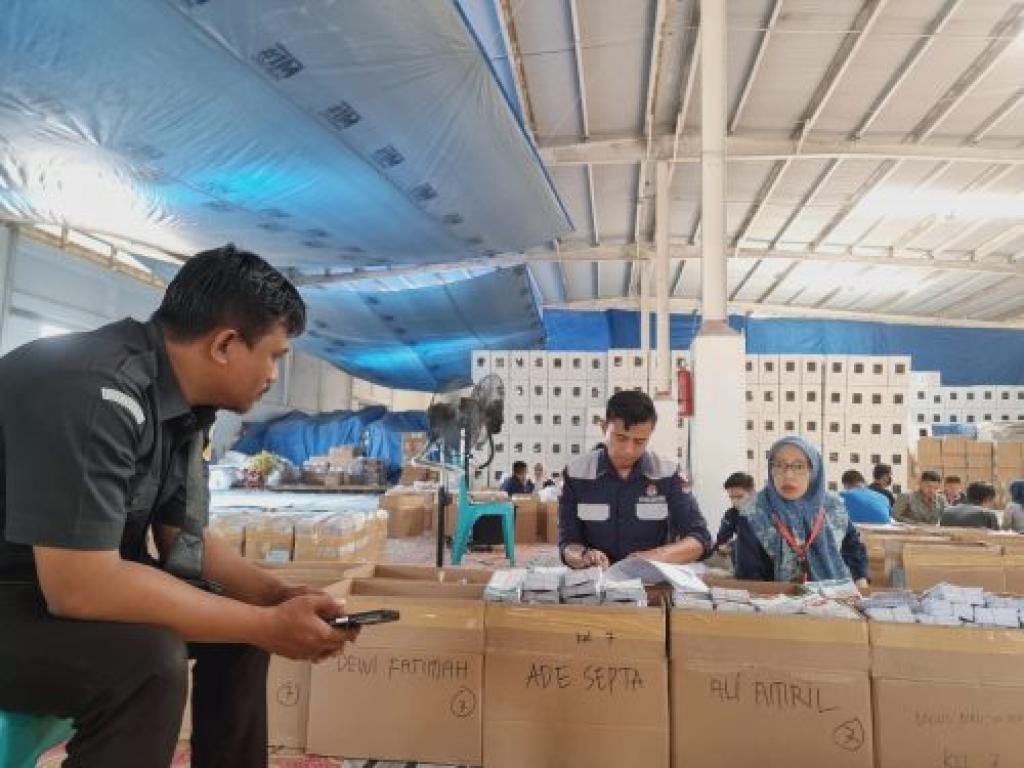 Hari Ke3,Pengawasan Bawaslu Kota Pekanbaru terhadap Proses Pelipatan Surat Suara Pemilihan Walikota 2024