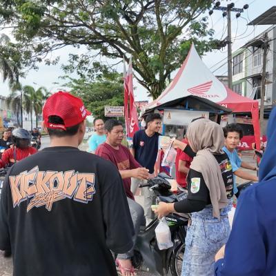 Ramadhan Penuh Kebaikan: Bikers Honda Scoopy Berbagi Kebahagiaan di Pelalawan