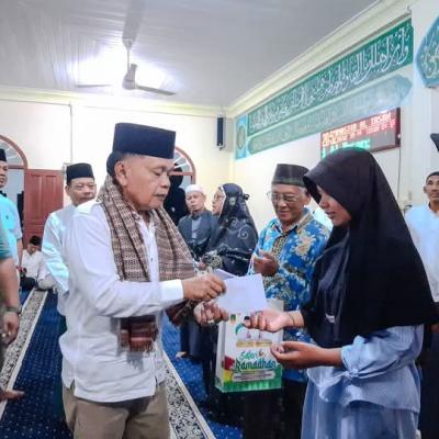 Bupati Asmar Tutup Safari Ramadan di Masjid Al Ihsan Banglas