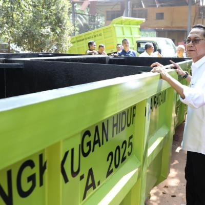 Pemkot Batam Tambah 40 Bin Kontainer Sampah