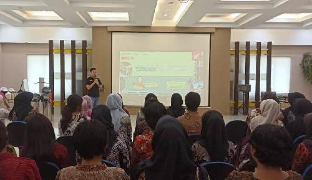 Capella Honda Riau Rayakan Hari Kartini 2025 dengan Seminar Safety Riding 'Cantik Sampai Tujuan'