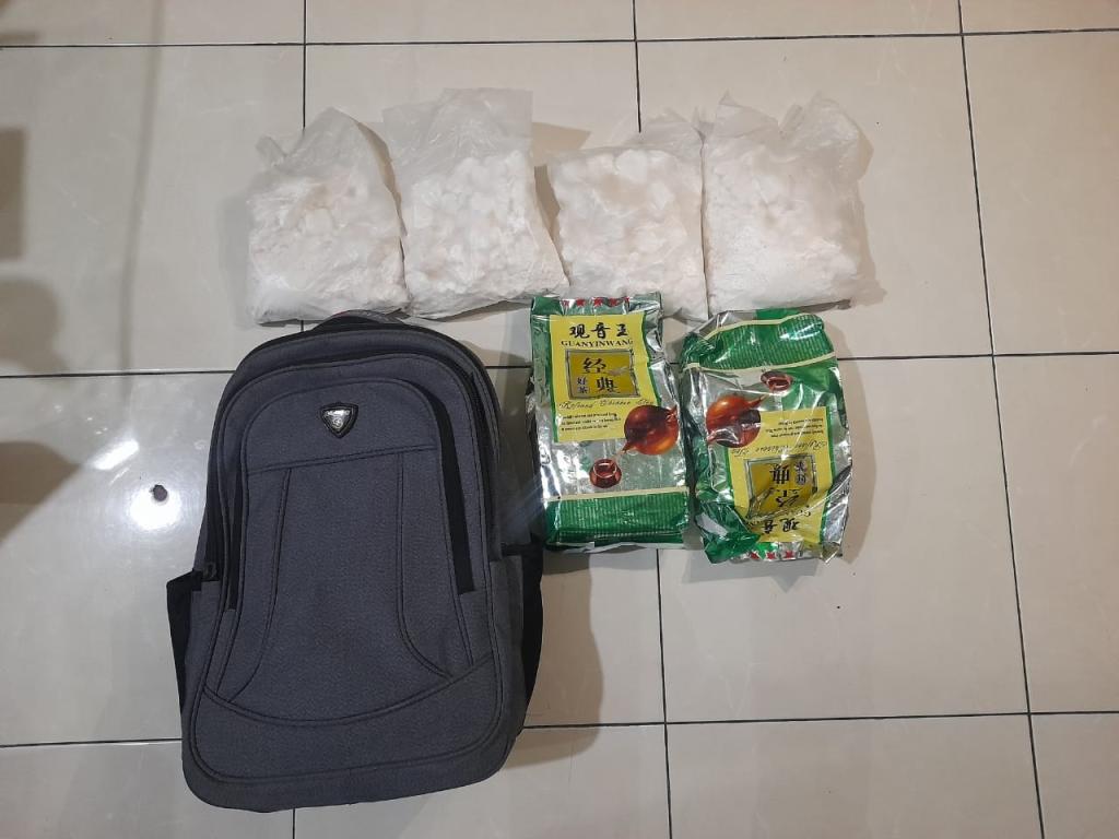 Polda Riau Gagalkan Transaksi Narkoba, 2 Kg Sabu dan 1,8 Kg Heroin Disita