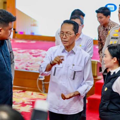 Diterima Langsung Gubernur Bobby,  Batam Salurkan Bantuan Rp4,7 Miliar untuk Korban Bencana di Sumut