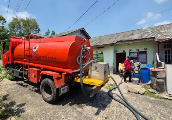 Krisis Air Bersih, BPBD Tanjungpinang Salurkan 26 Ton Air ke 400 KK